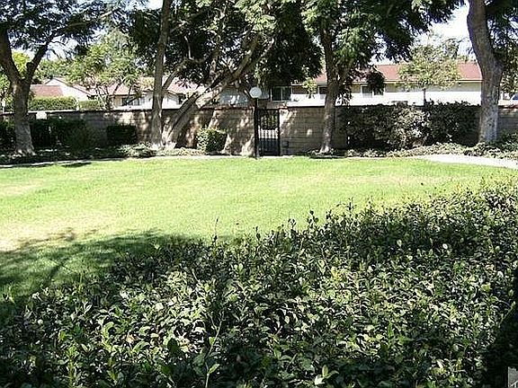 5th image of 512 Taxco Ct