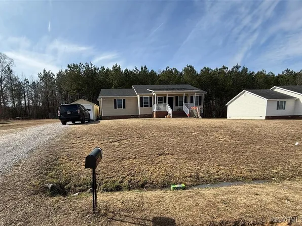 4009 Moss Point Dr, North Dinwiddie, VA 23803