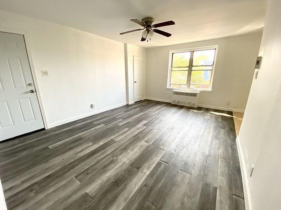 1st image of 40-05 195th St #2B
