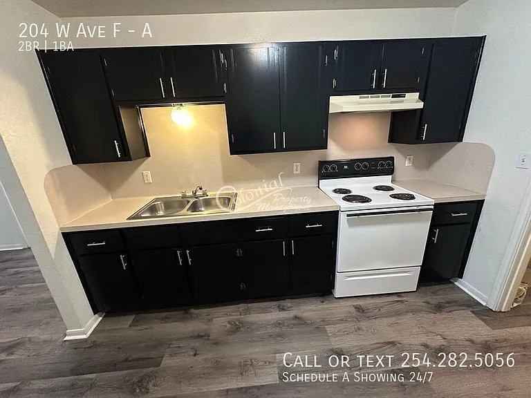 204 W Avenue F #A — Photo 4