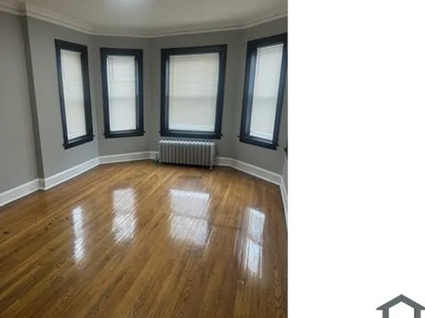 7944 S Champlain Ave #2, Chicago, IL 60619