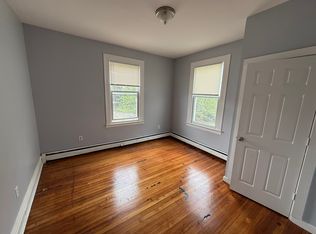 32 Blake St #1, New Haven, CT 06511