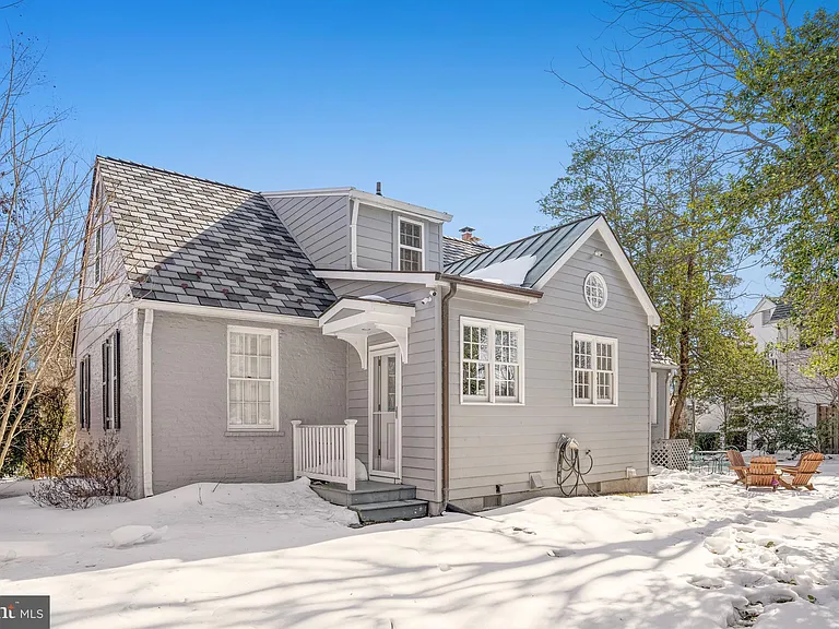3916 Military Rd — Photo 45