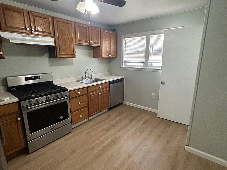 206 Dunn Blvd — Photo 5