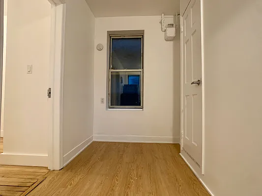 Rented by Building Equity Real Estate LLC | media 32