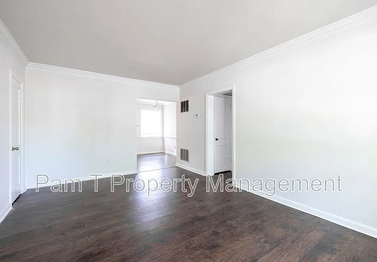 3411 Bull St #1 — Photo 15
