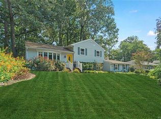 227 Biltmore Dr, Colonial Heights, VA 23834