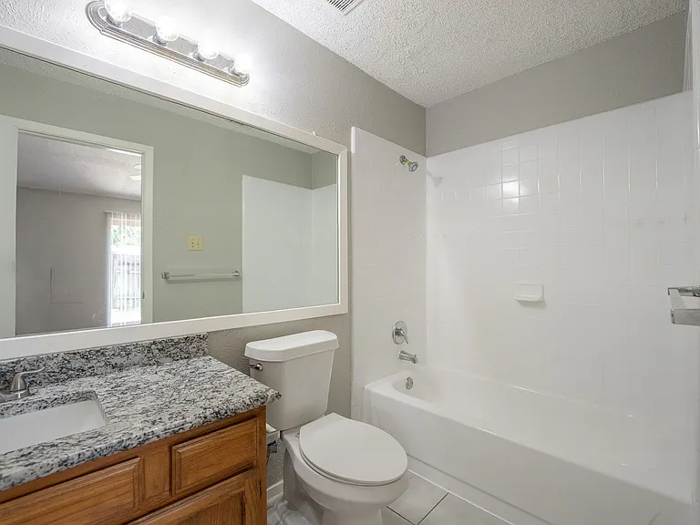 817 Denmark Dr — Photo 10