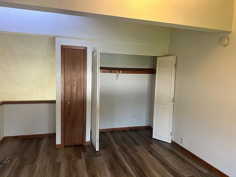 610 Curtis St — Photo 11