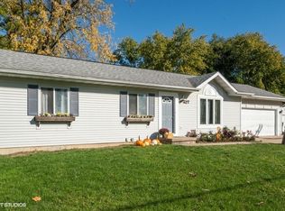 217 E North St, Plano, IL 60545