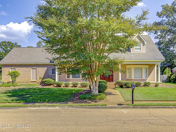 2nd image of 301 Concord Dr