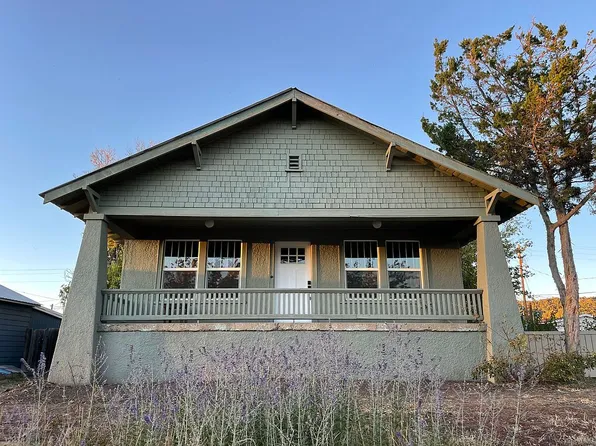 204 Bauer Ave, Mancos, CO 81328