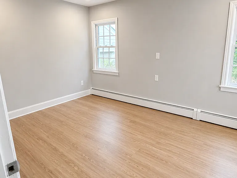 1689 Pennington Rd — Photo 32
