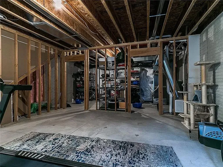 1411 SW Campus Ln — Photo 14