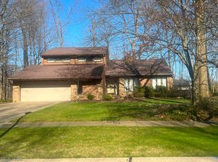 11351 Villa Grande Dr, North Royalton, OH 44133
