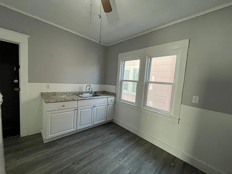 15 Beatrice Ave #1 — Photo 10