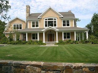 11 Hettiefred Rd, Greenwich, CT 06831