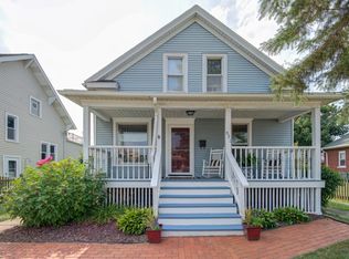 921 Oakland Ave, Joliet, IL 60435