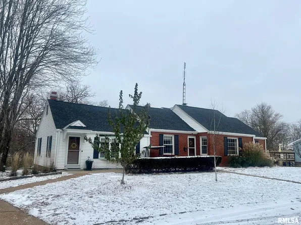 517 W Stephenson St, Petersburg, IL 62675