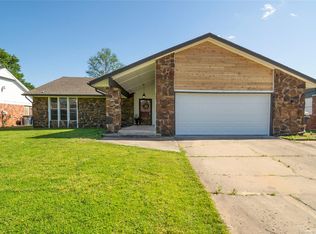 9812 E 38th St, Tulsa, OK 74146