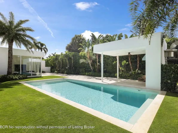 200 Tradewind Dr, Palm Beach, FL 33480