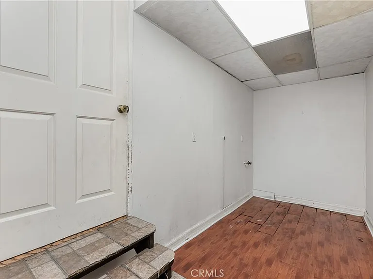 9348 Tujunga Canyon Blvd — Photo 32