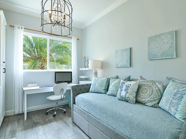 1102 Mallorca Dr — Photo 42