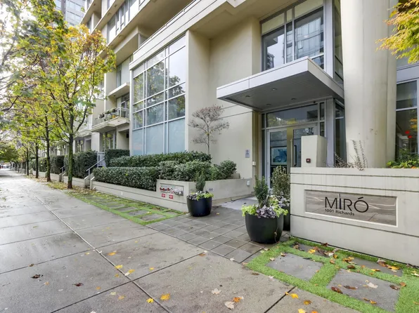1001 Richards St, Vancouver, BC