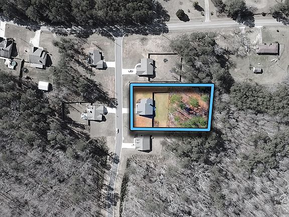 4th image of 31 Rolling Woods Ln