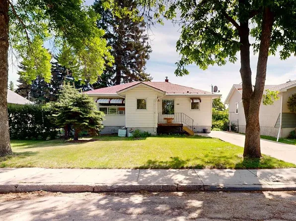 5009 W 44th St, Stettler, AB T4K 1A3