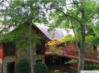 1206 Chandler Rd SE, Huntsville, AL 35801