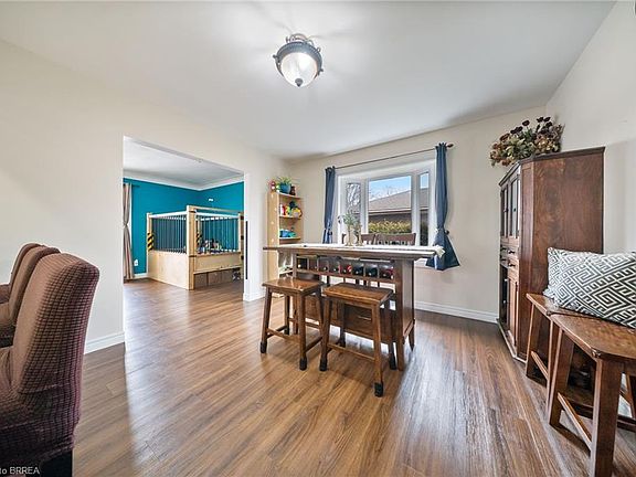 4th image of 12 Paris Rd