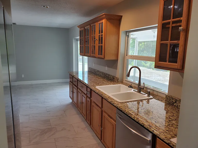 1257 NE Sago Dr — Photo 9