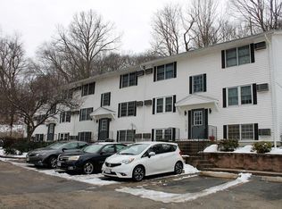 7 Prew Ave APT 1B, Holyoke, MA 01040