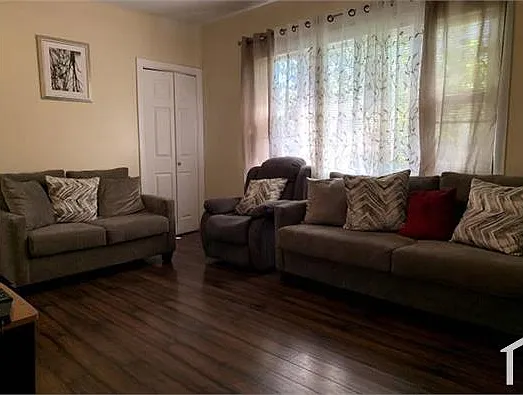441 E 27th St #2 — Photo 13