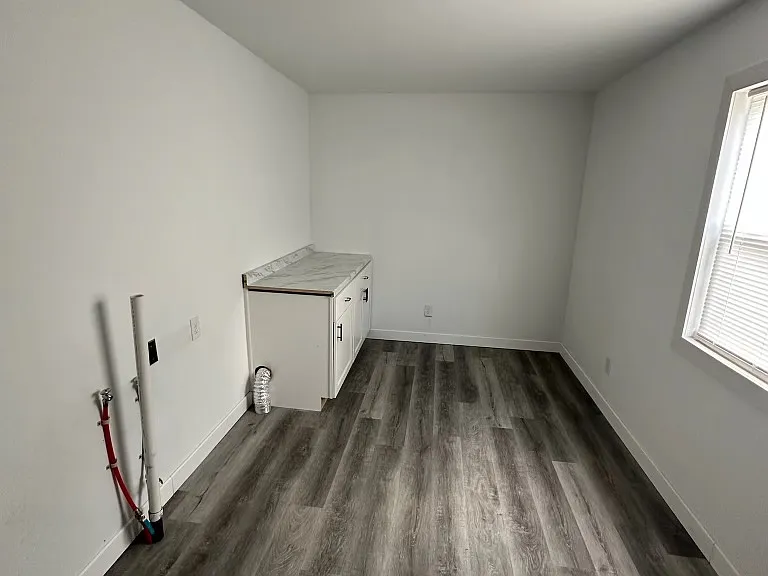 725 S Meade St — Photo 5