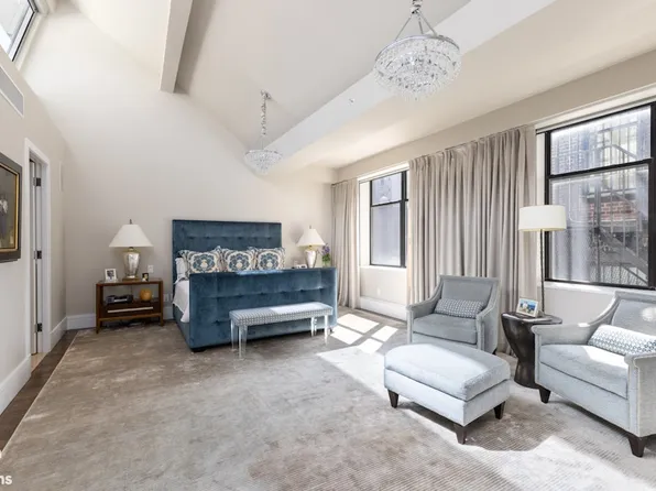 24 East 21st Street image 13 of 21