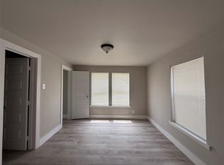 7002 Corsicana St #B, Houston, TX 77020