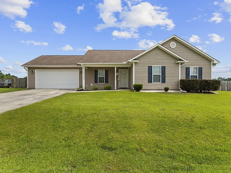 302 Redemption Ct — Photo 1