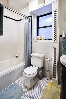 Sold by The Bamberger Group | media 28