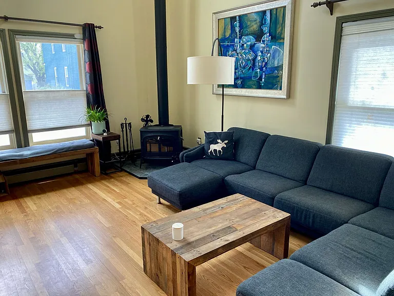 23 Hammond St — Photo 2