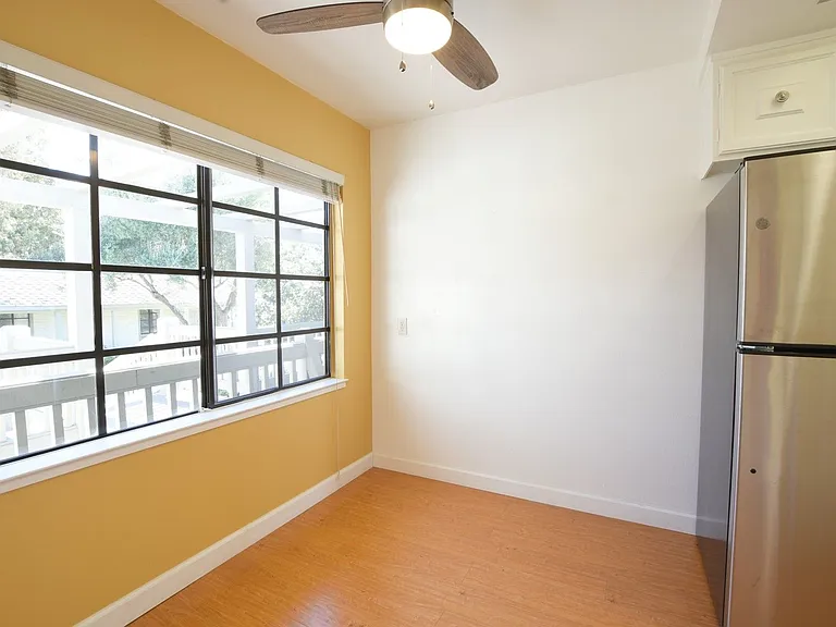 5493 Cribari Bnd — Photo 5