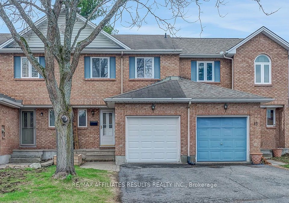 1st image of 13 Springcreek Cres