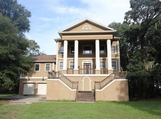 59 Fripp Point Rd, St Helena Is, SC 29920