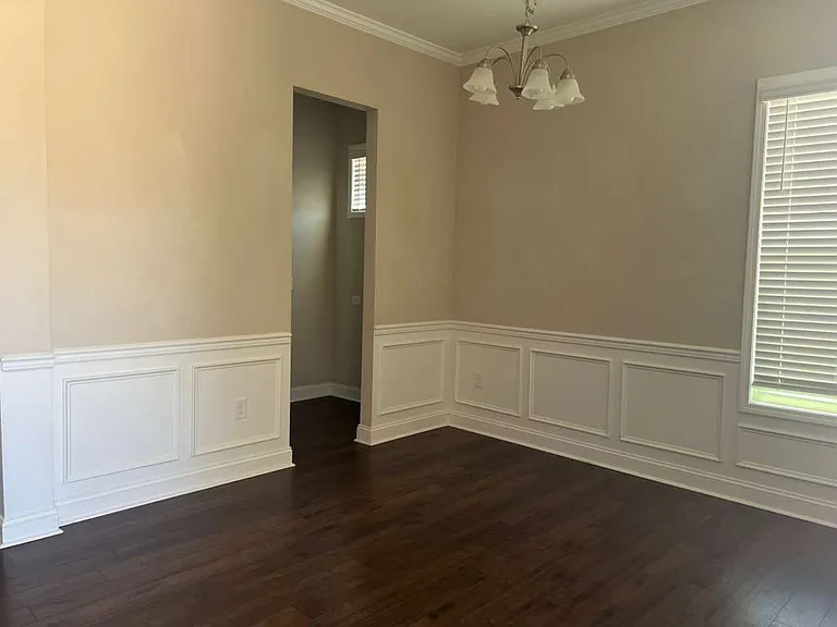 1645 Upper Park Rd — Photo 12