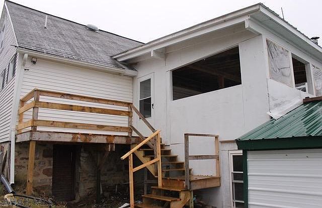 2nd image of 624 Shand Ave