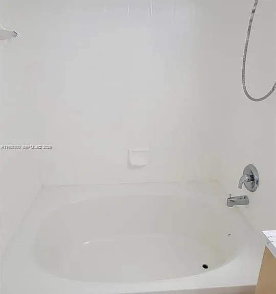 2921 NE 185th St #1202 — Photo 22