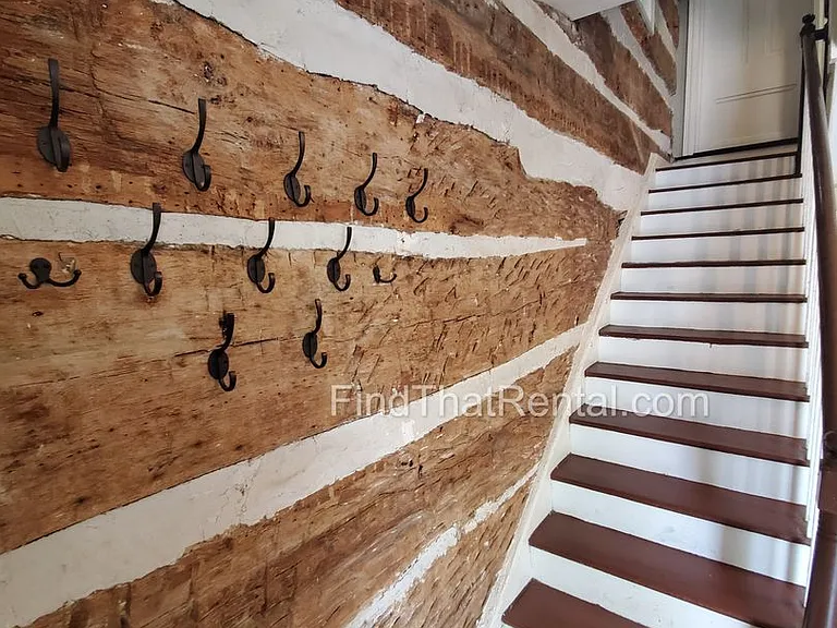 117 W Pomfret St — Photo 10