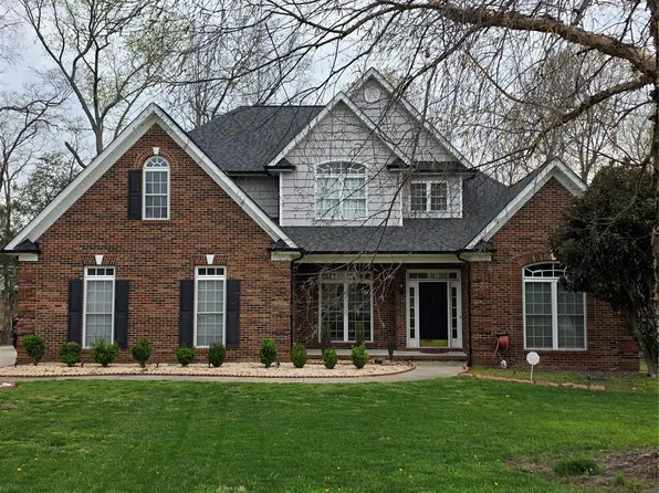 7901 Tottenham Dr, Harrisburg, NC 28075