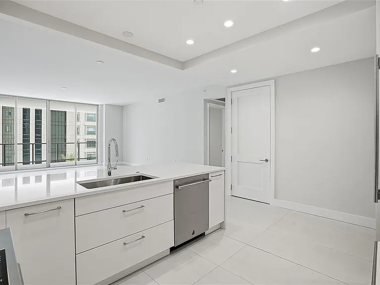 275 1st Ave S #1104 — Photo 7